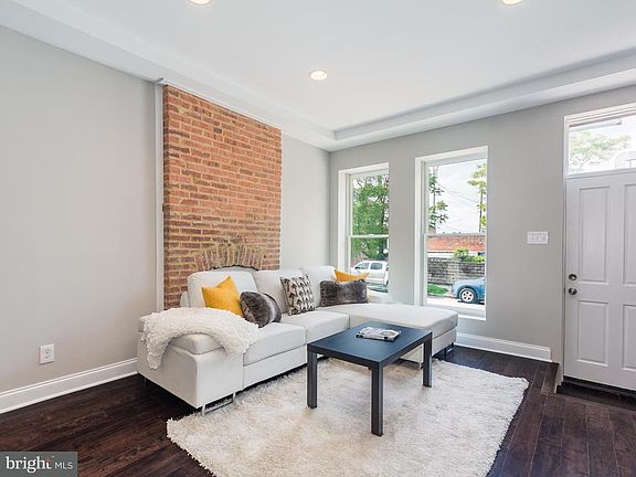 3rd image of 3521 Claremont St