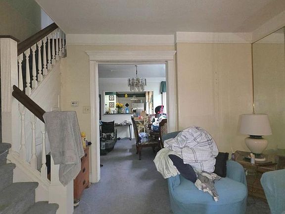 5th image of 5028 Ludlow St