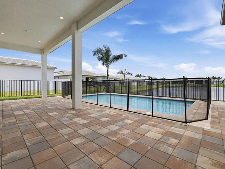 9008 Corsican Finch Ct #33473 — Photo 2