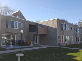 610 Main St #5, Henderson, MN 56044