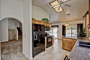 4th image of 1452 S Mayfair