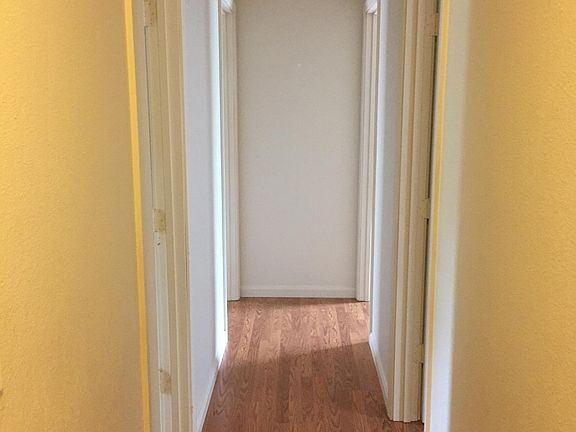 4th image of 6842 Lexington Dr