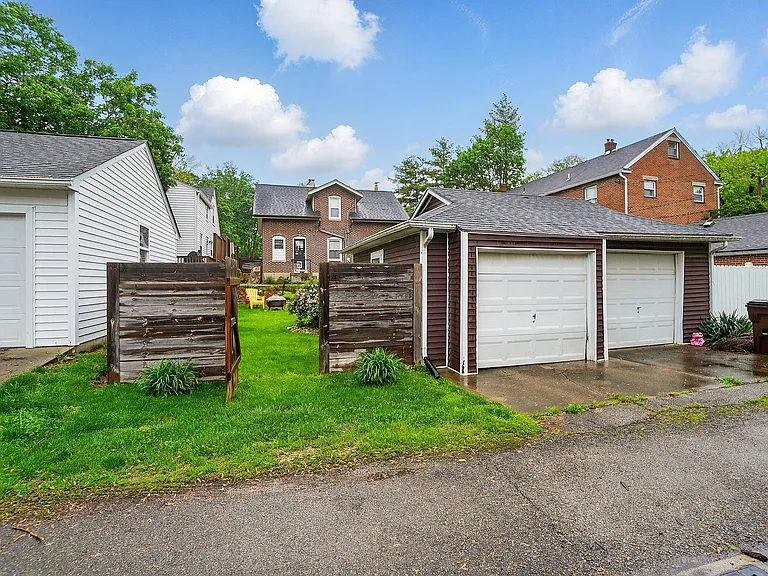 3000 Hillside Ave — Photo 47