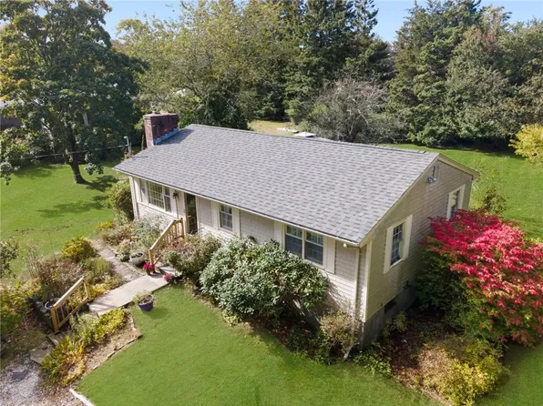 353 E Shore Rd, Jamestown, RI 02835