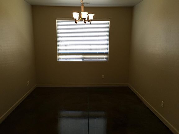 4th image of 835 Saint Peppin Dr