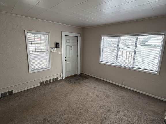 4th image of 1744 S Twyckenham Dr