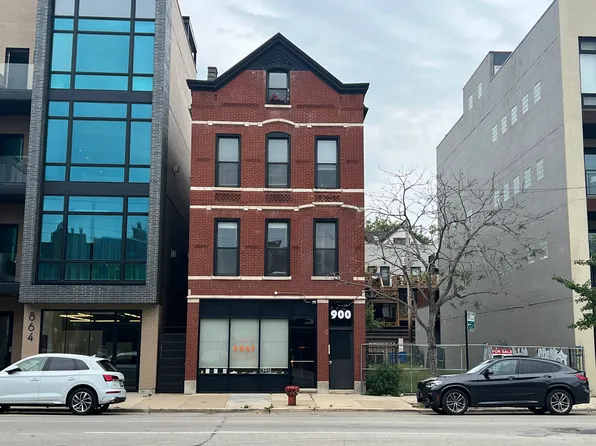 900 N Ashland Ave APT 3, Chicago, IL 60622