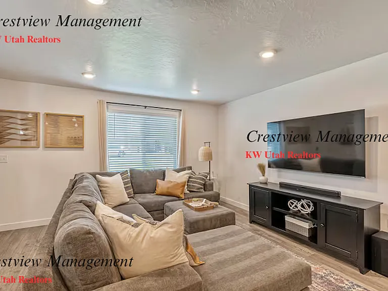 2803 N Airmen Ave — Photo 3