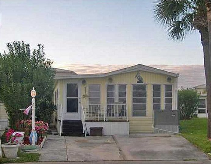 1st image of 593 Nettles Blvd