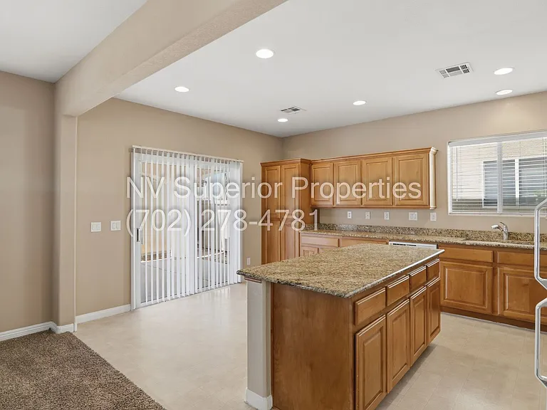 5057 Golden Antelope Way — Photo 15