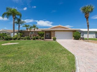 5441 Leeward Ln, New Port Richey, FL 34652