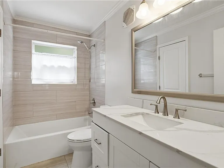 48 Peachtree Ave #200 — Photo 7
