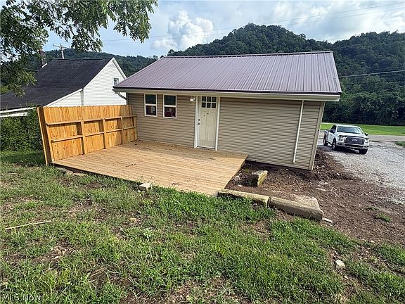 4th image of 54378 Mount Victory Rd