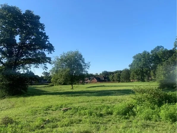 Ozark Acres Dr, Bentonville, AR 72713