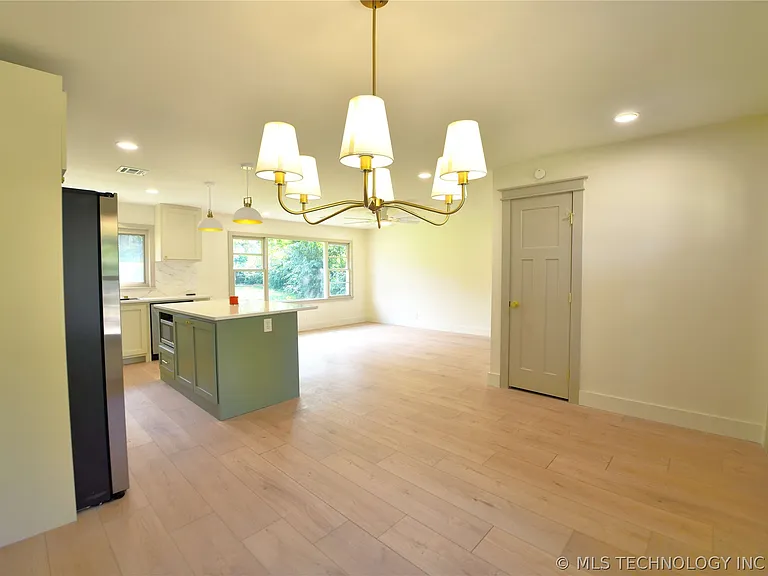 3823 S Indianapolis Ave — Photo 4