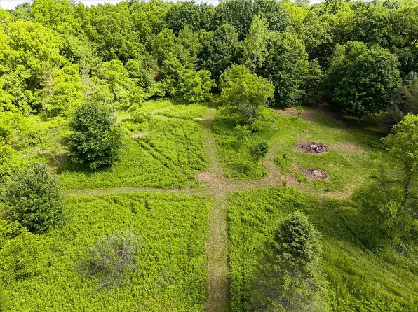 4047 Farrel Rd, Hastings, MI 49058