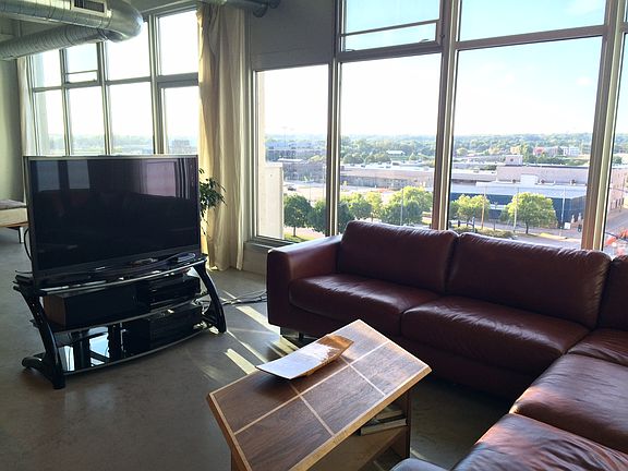 3rd image of 120 SW 5th St Unit 606