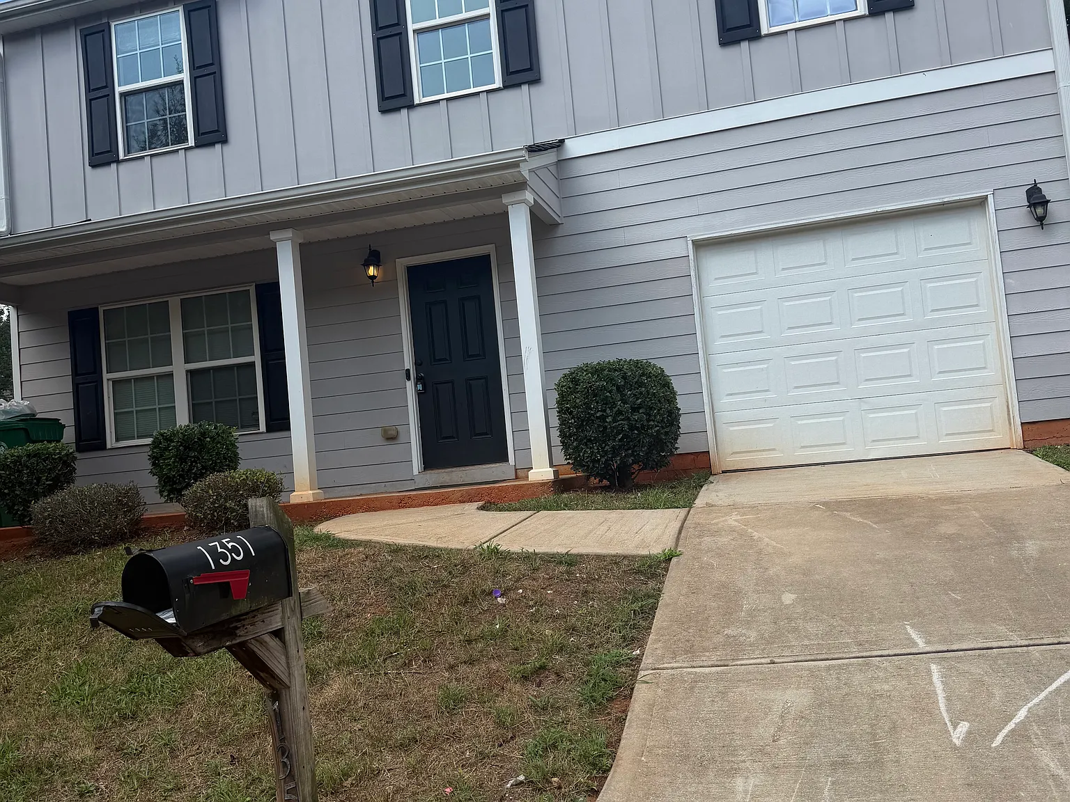 3 bed, 2.5 bath, 1495 sqft, $1,800 — Photo 1