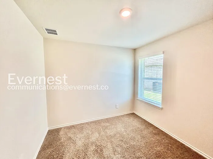 417 Pineywood Trl — Photo 16