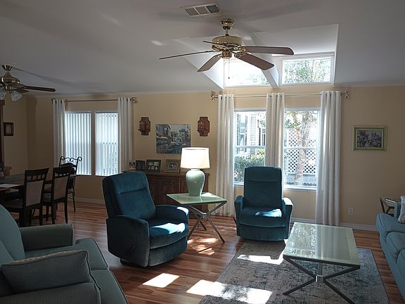 5th image of 3742 Rose Ln #318