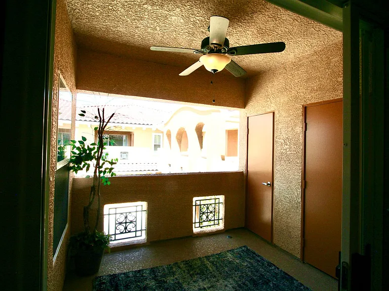 820 Canterra St #2052 — Photo 35