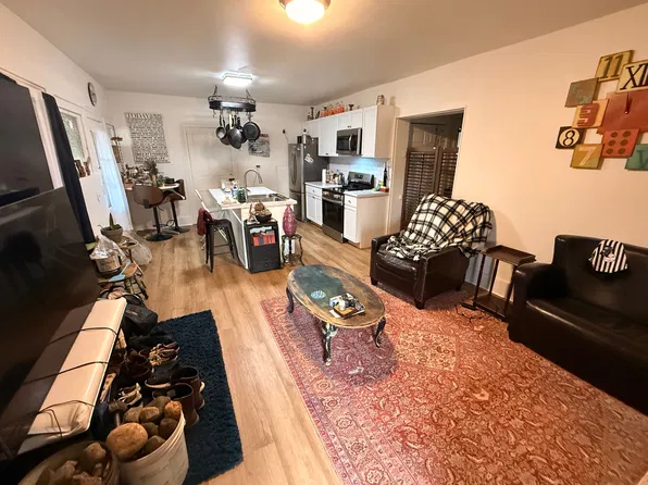 111 E Kelsey St, Three Rivers, MI 49093