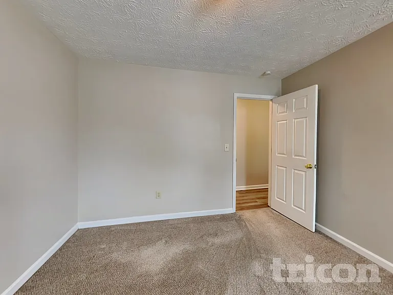 1475 Watercrest Cir — Photo 10