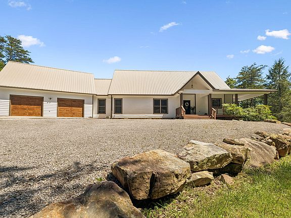 5th image of 109 Windridge Ln S