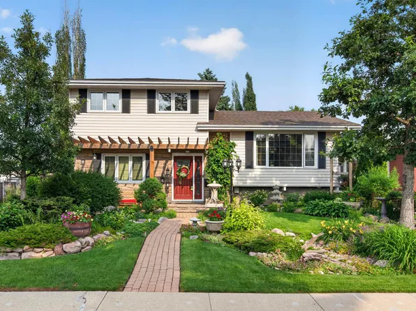 3619 113a St NW, Edmonton, AB T6J 1L3