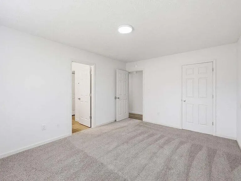 1409 Gatlinburg Ct — Photo 10
