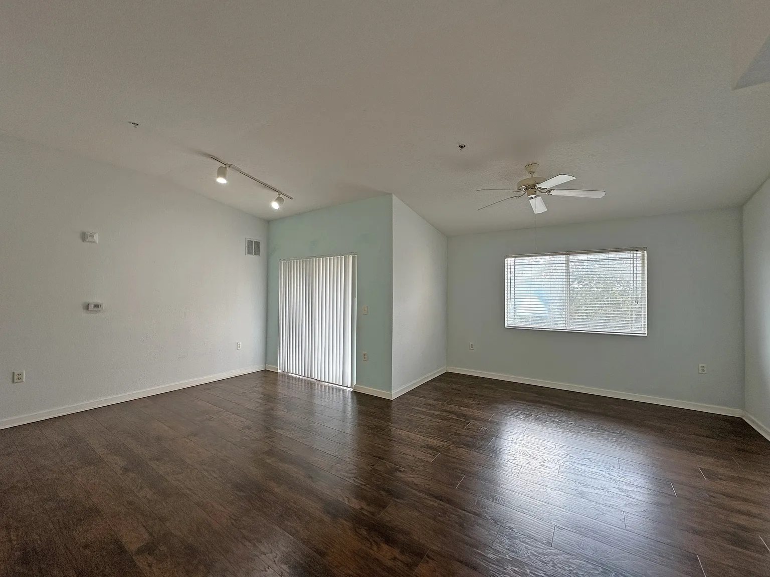 261 SW Palm Dr., Apt 305 - 261-305 — Photo 4