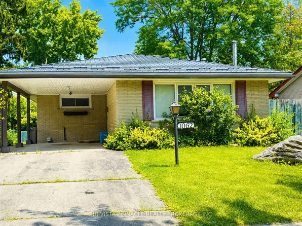 1062 Apache Rd, London, ON N5V 2W3