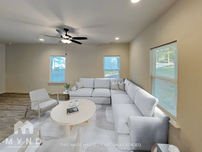 8019 Pleasant Grove Rd — Photo 10