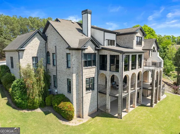 2771 Point Overlook, Gainesville, GA 30501