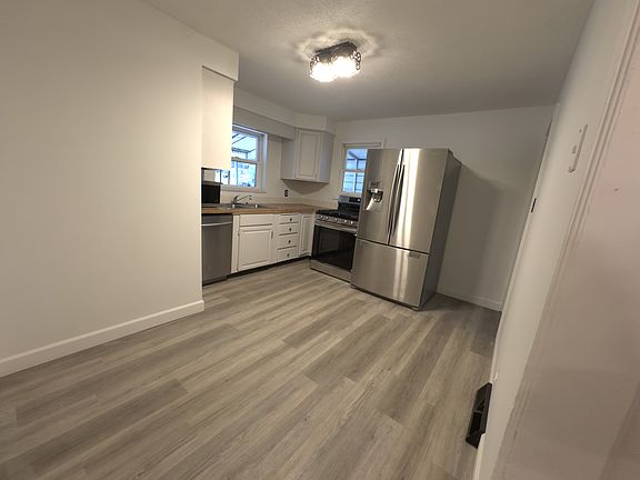 Kitchen, (new flooring)