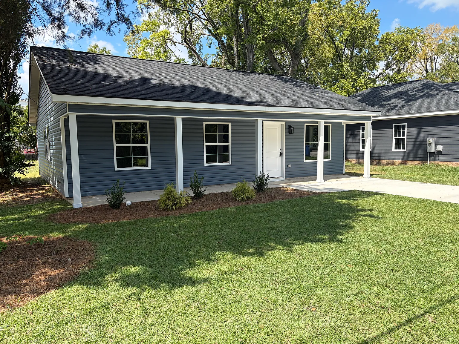 3 bed, 1080 sqft, $1,650 — Photo 1