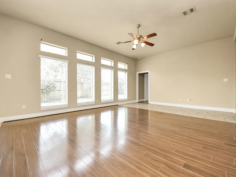 5315 Troutline Ln — Photo 7