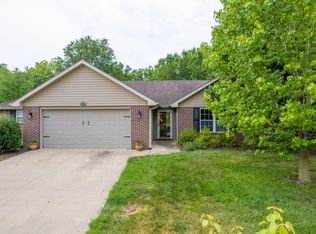 1608 Secretariat Dr, Columbia, MO 65202