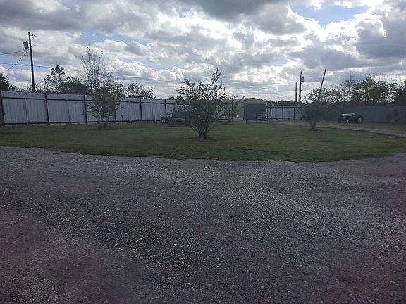 3rd image of 4057 Kaspar Ln