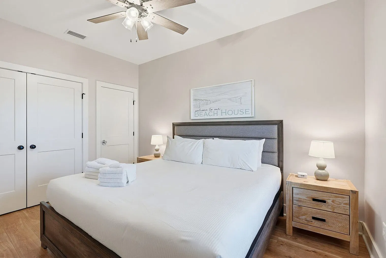 3 bed, 2.0 bath, 1883 sqft, $7,050 — Photo 2