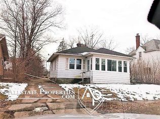 2213 Raskob St, Flint, MI 48504