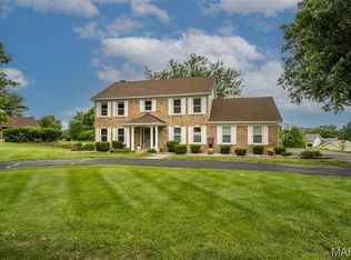 308 Willowpointe Dr, Saint Charles, MO 63304