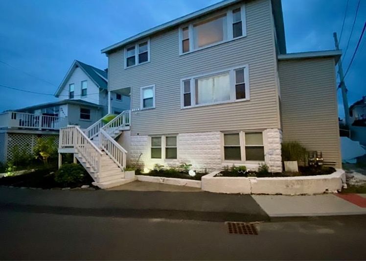 1st image of 106 Bay St