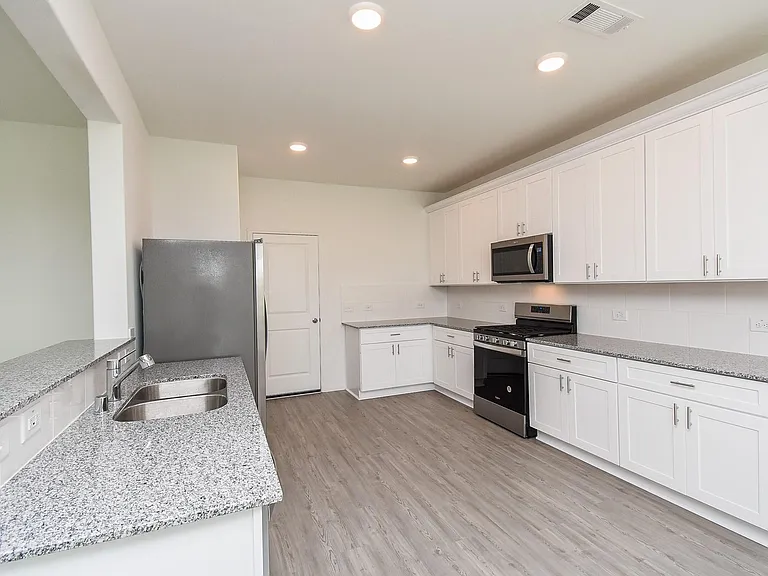 23923 Escardilla Dr — Photo 11