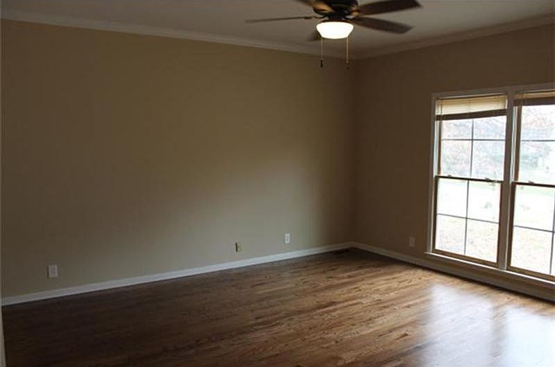 2nd image of 2235 Tanglewood Trl