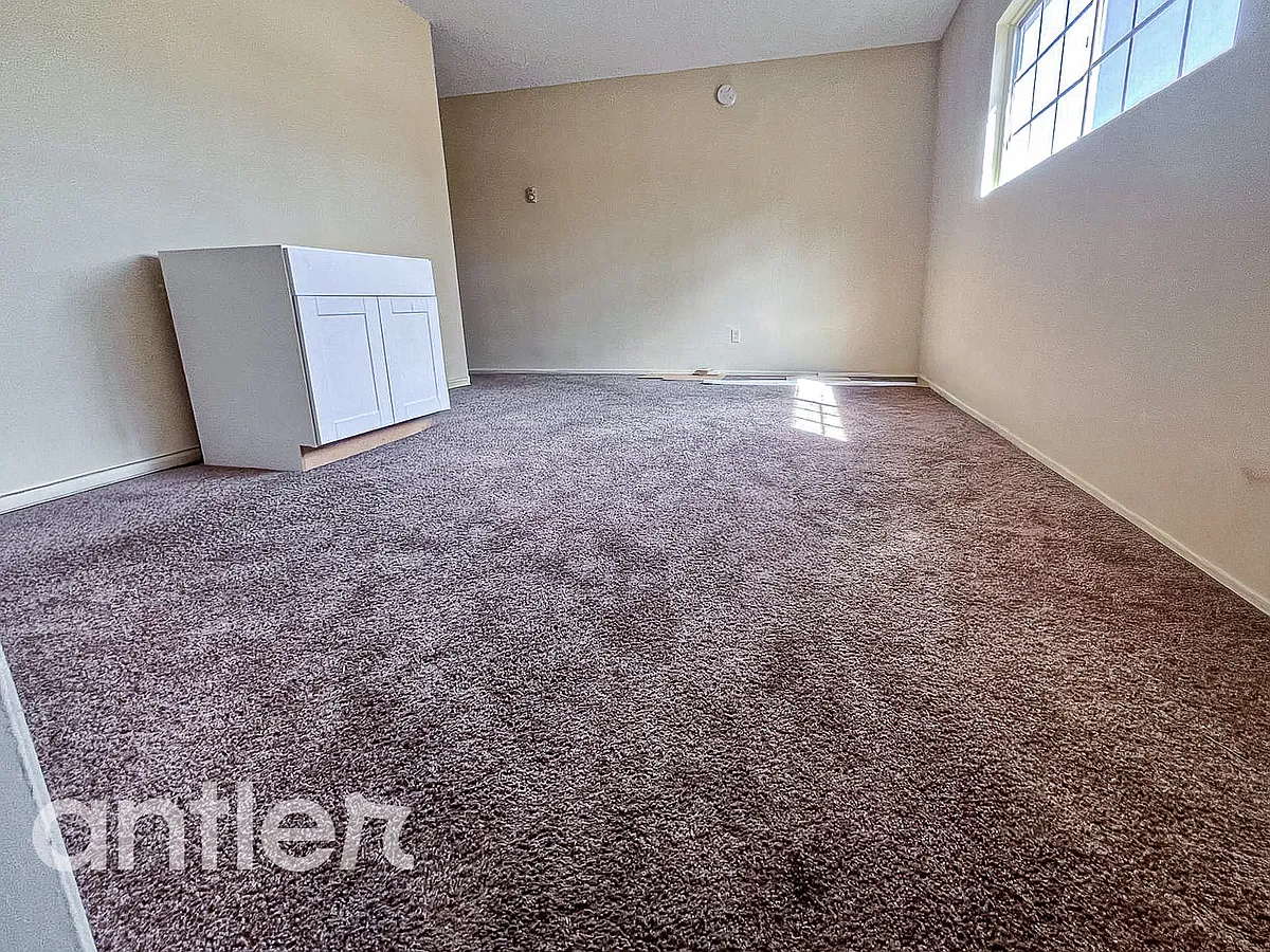 Building Photo - 8734 Tobias Ave #Z8