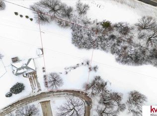 4301 Morningside Dr, Omaha, NE 68134