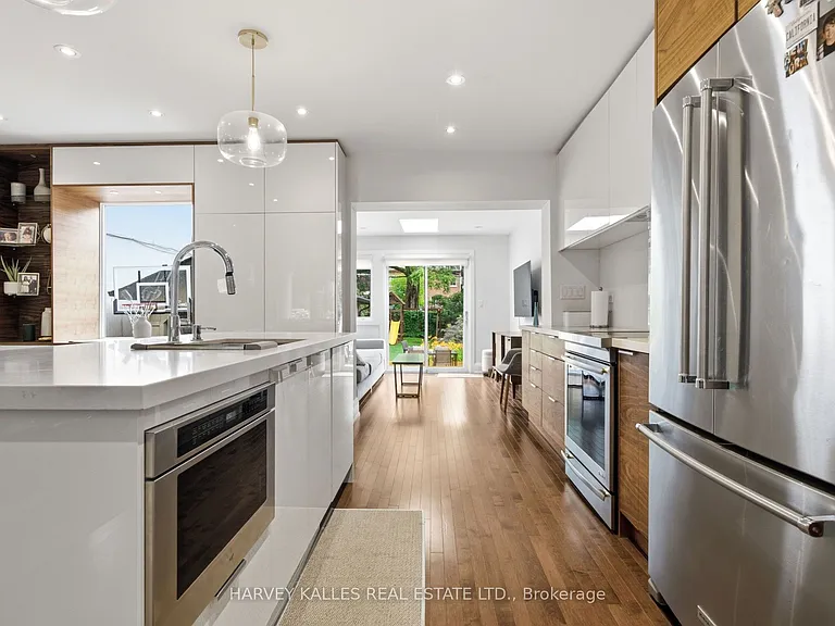 67 Falcon St — Photo 16