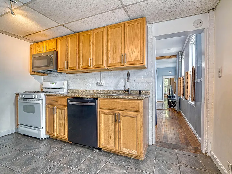 423 E Fort Ave — Photo 14