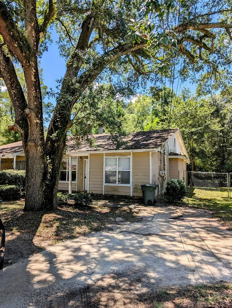 2/2 Duplex Convenient to TCC and FSU — Photo 1